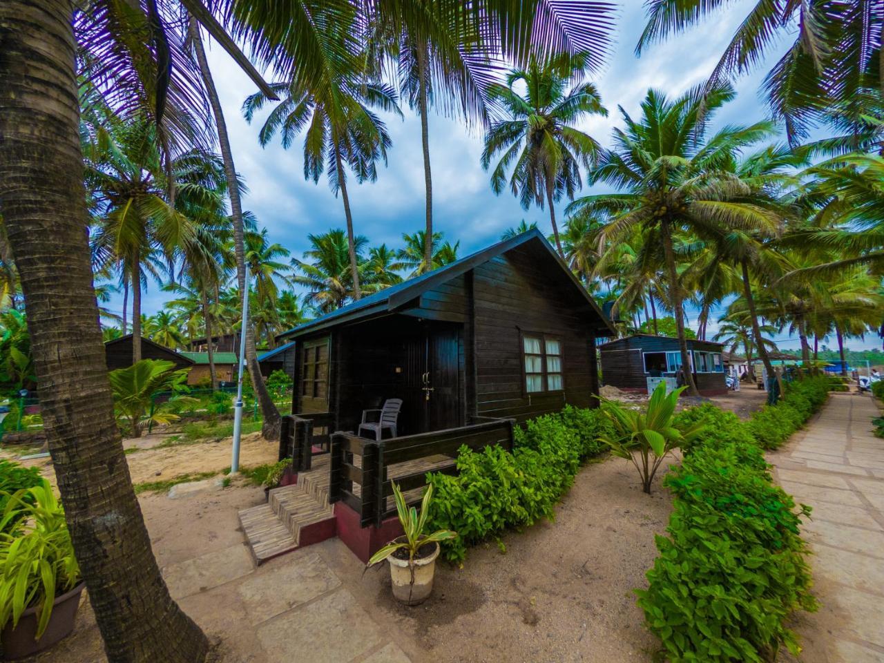 Vista Praia Beach Resort Anjuna Eksteriør billede