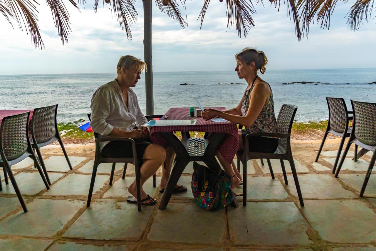 Vista Praia Beach Resort Anjuna Eksteriør billede