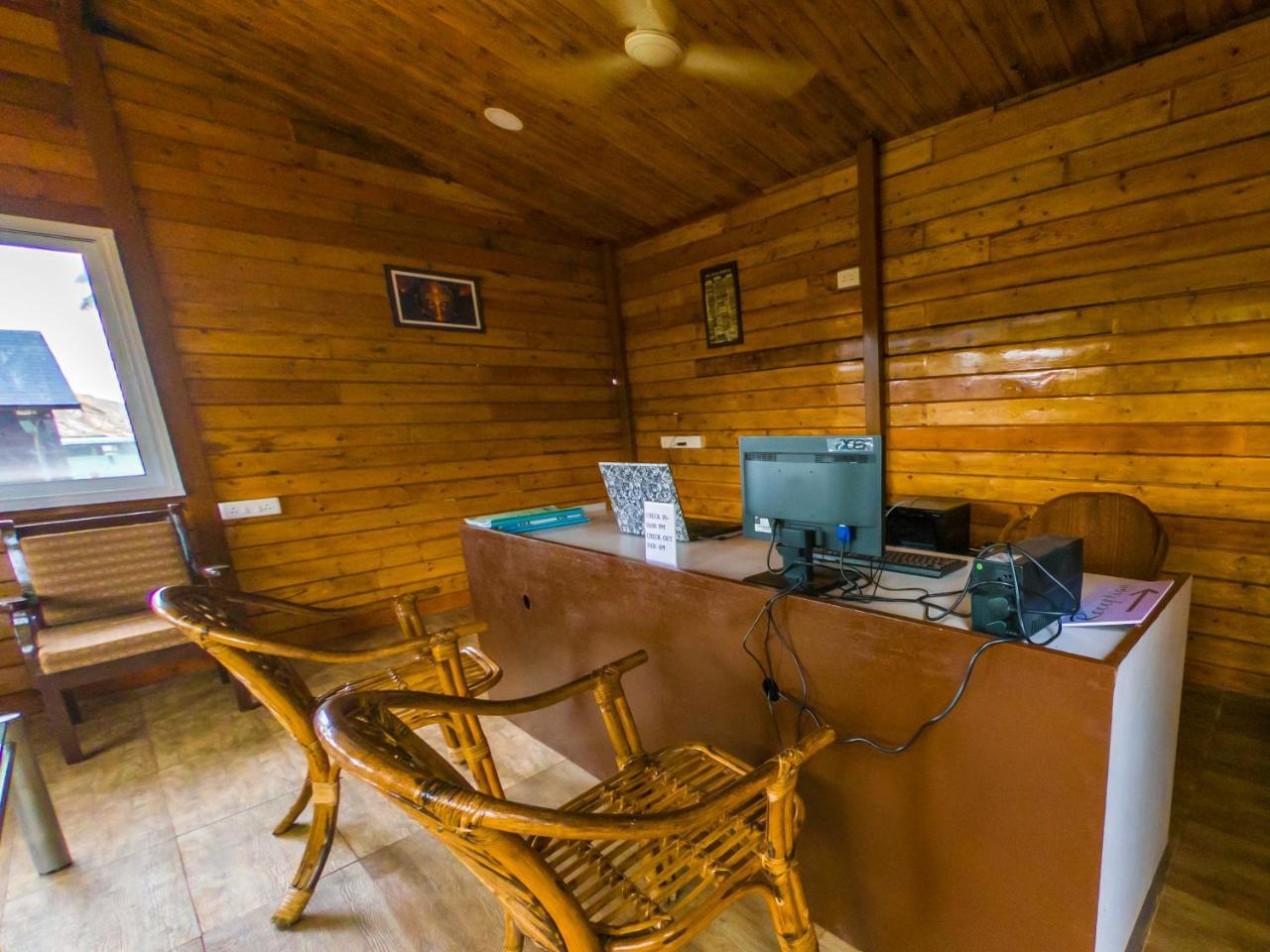Vista Praia Beach Resort Anjuna Eksteriør billede
