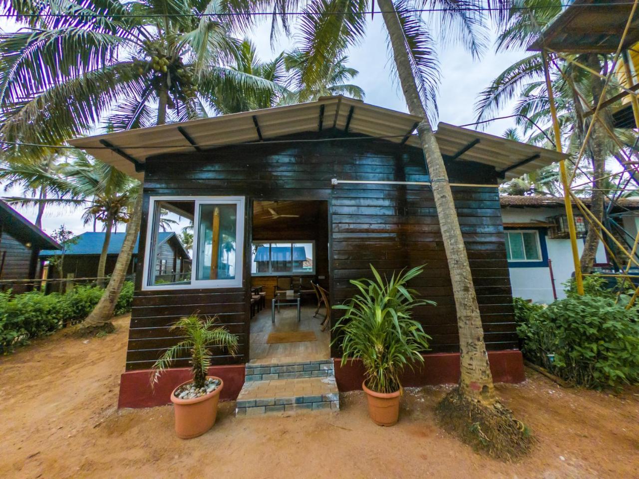 Vista Praia Beach Resort Anjuna Eksteriør billede