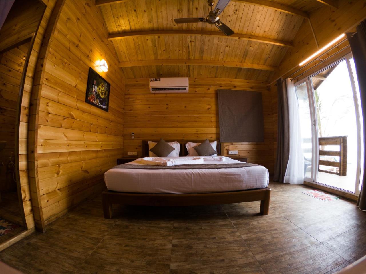 Vista Praia Beach Resort Anjuna Eksteriør billede