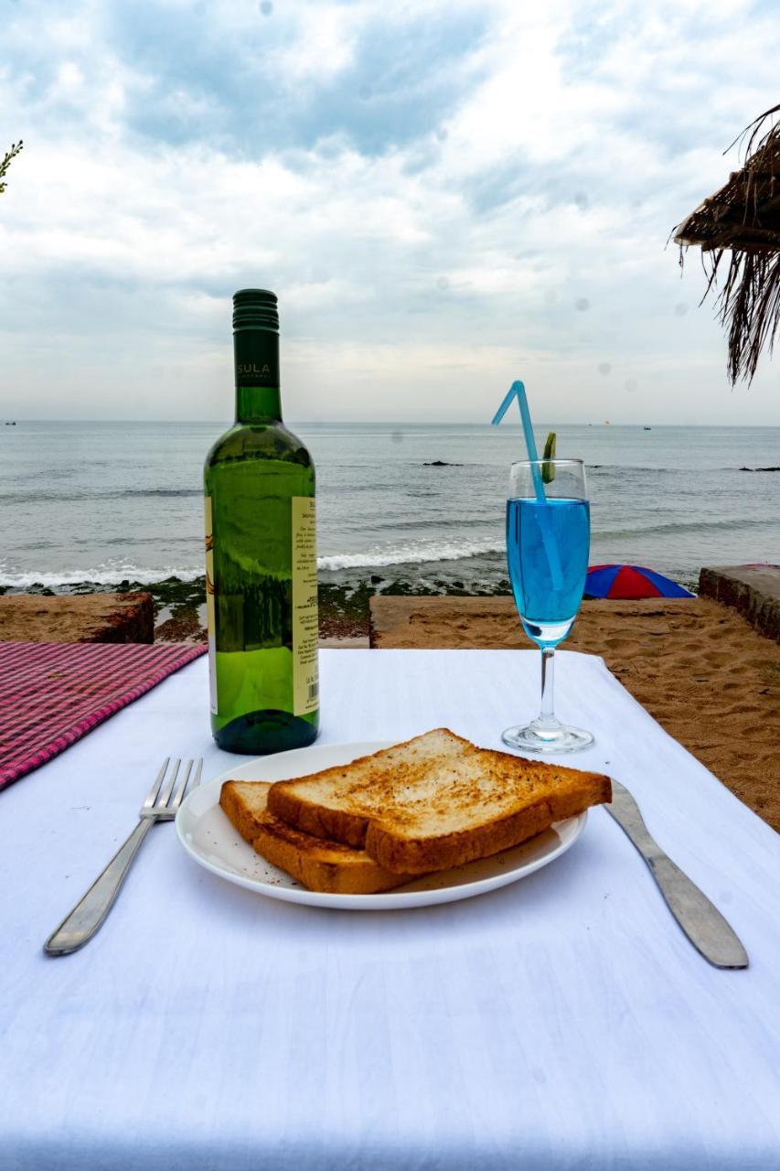 Vista Praia Beach Resort Anjuna Eksteriør billede